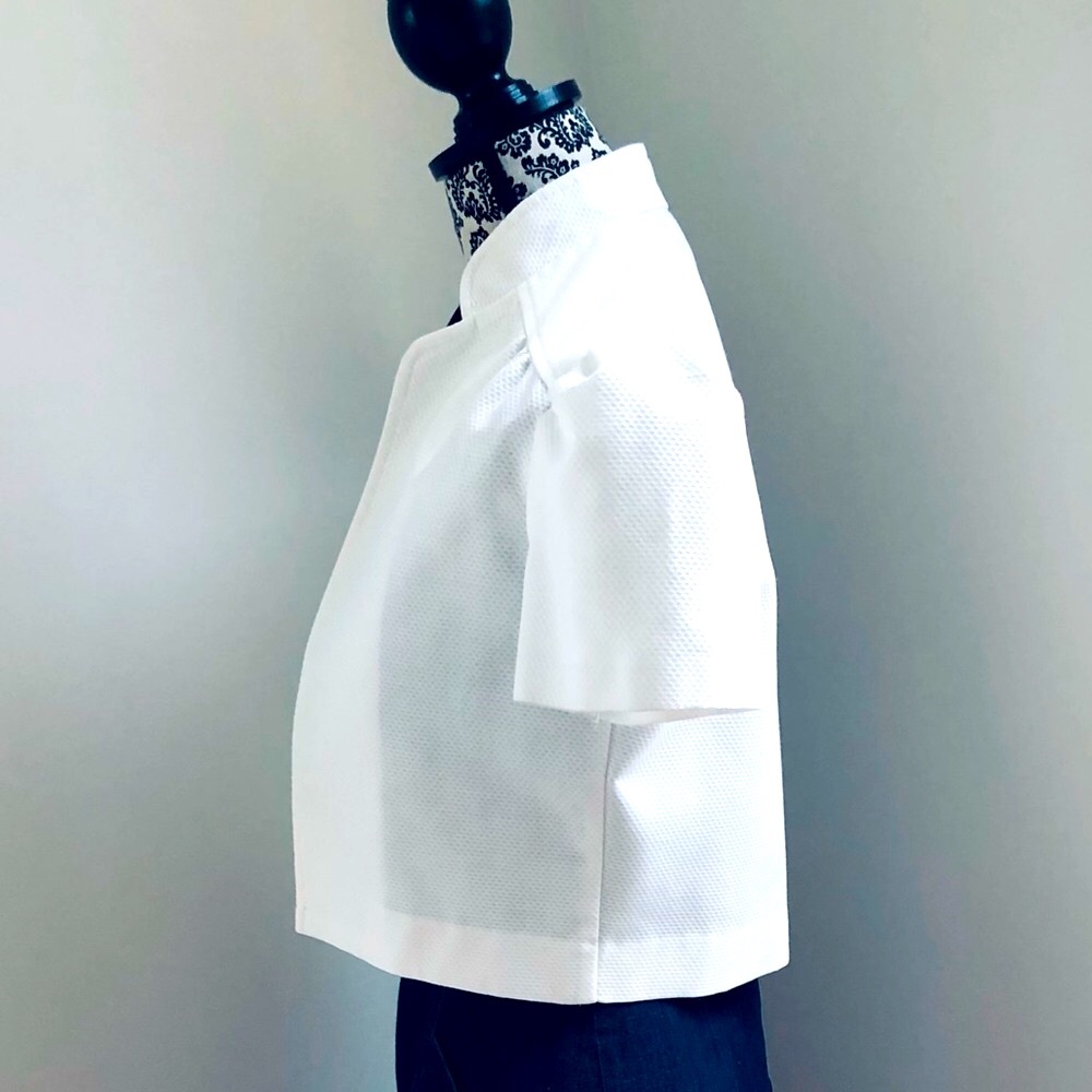Lanz white Piquet short sleeve bolero style crop jacket Mandarin collar Size 4